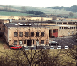 1985